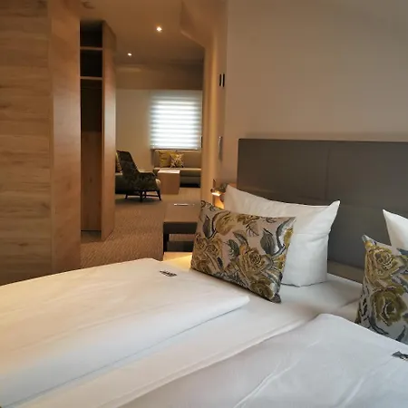 Rose Hotell 3*